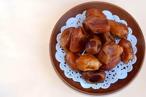 تصویر 3 از خرما زاهدی سارا محصولی ماندگار برای سبد خشکبار فروشگاهی